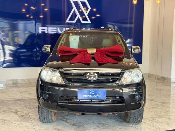 TOYOTA HILUX 2.5 STD 4X2 CD 16V TURBO DIESEL 4P MANUAL TOYOTA HILUX 2.5 STD 4X2 CD 16V TURBO DIESEL 4P MANUAL